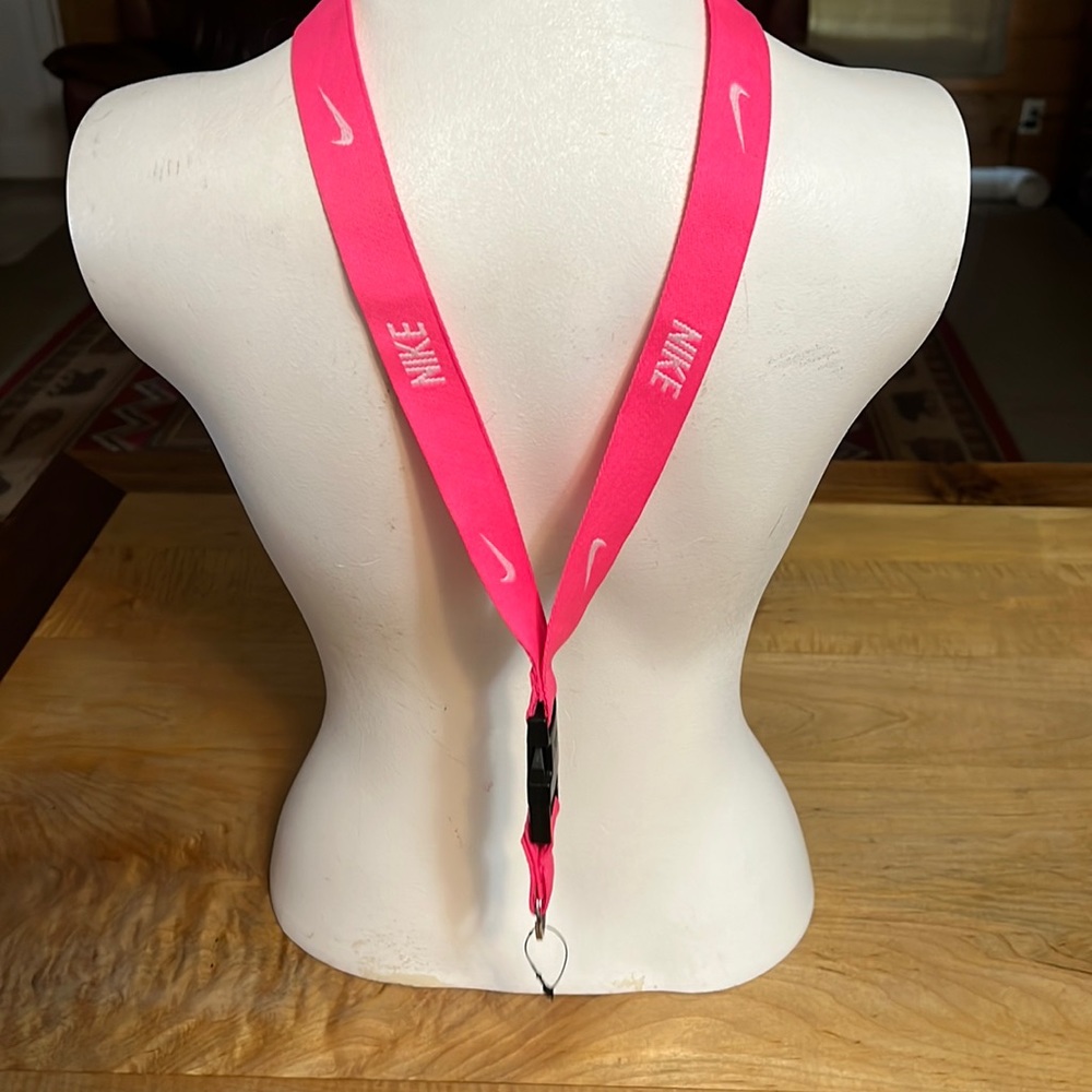 (NWOT)Nike lanyard